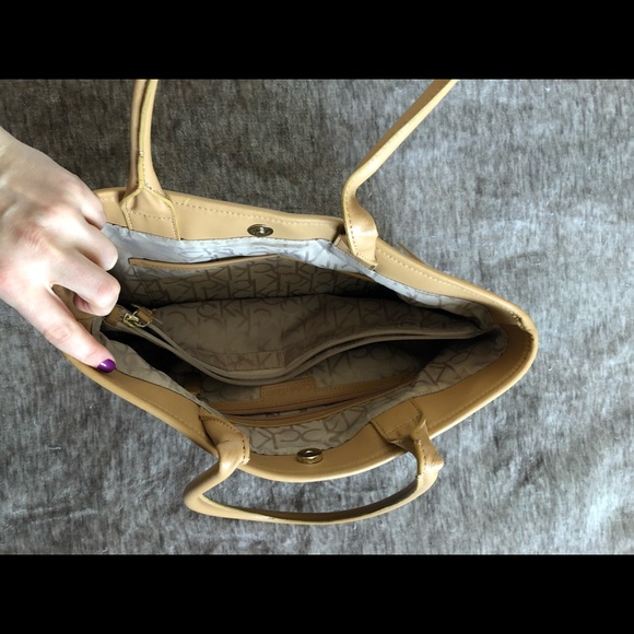 Calvin Klein bag - Picture 5 of 7
